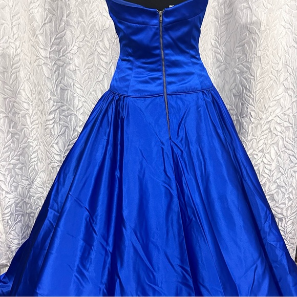 Royal blue strapless gown prom dress NWT size 2 - Picture 11 of 14